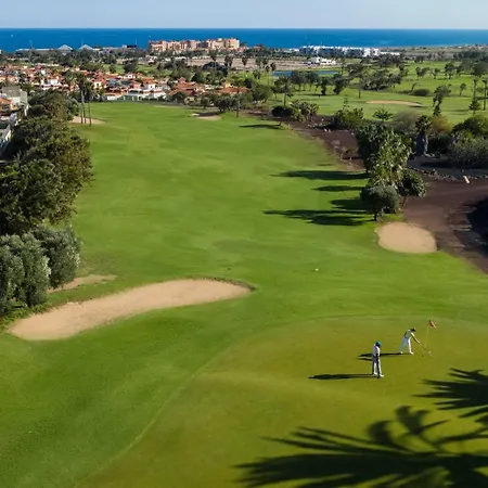 别墅 Bali Golf Salinas *